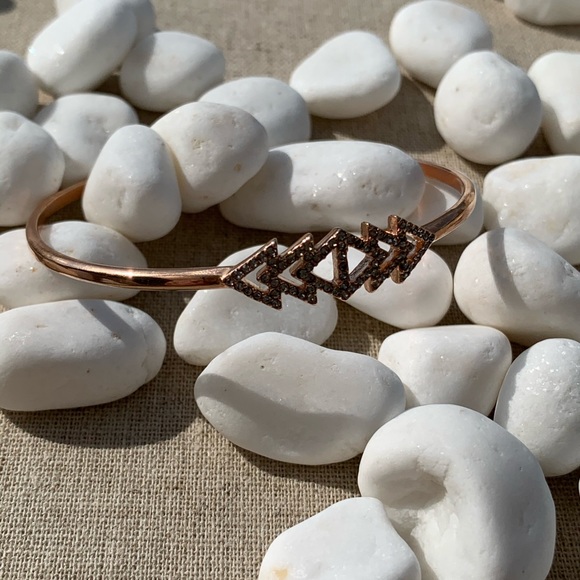 Stella & Dot Pave Triangle Cuff bracelet - Picture 3 of 6